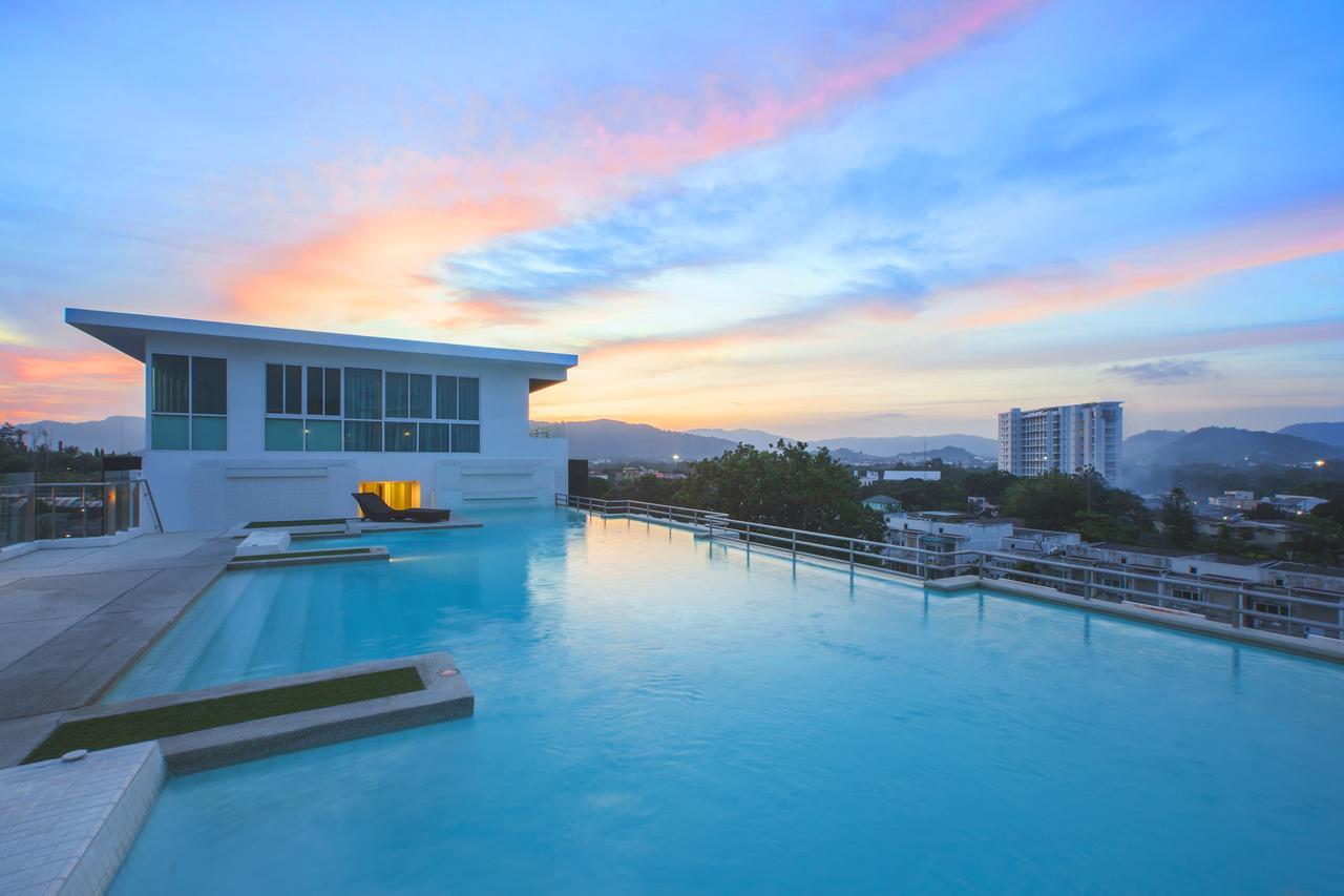 The Wide Condotel - Phuket Esterno foto