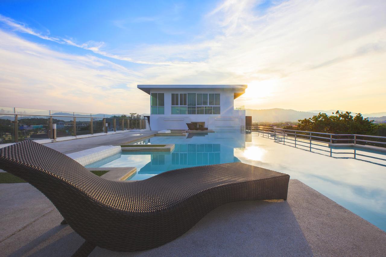 The Wide Condotel - Phuket Esterno foto