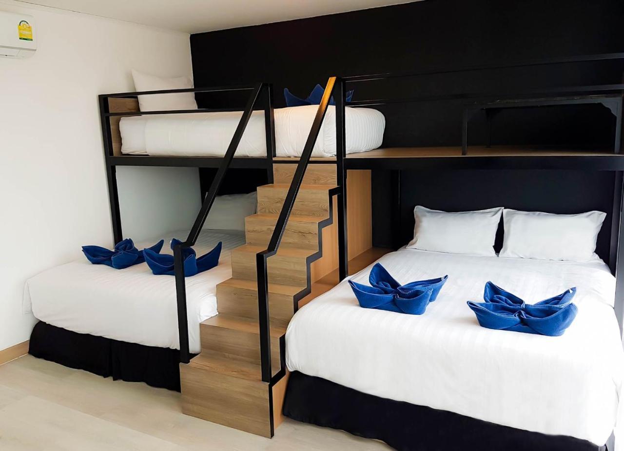 The Wide Condotel - Phuket Esterno foto